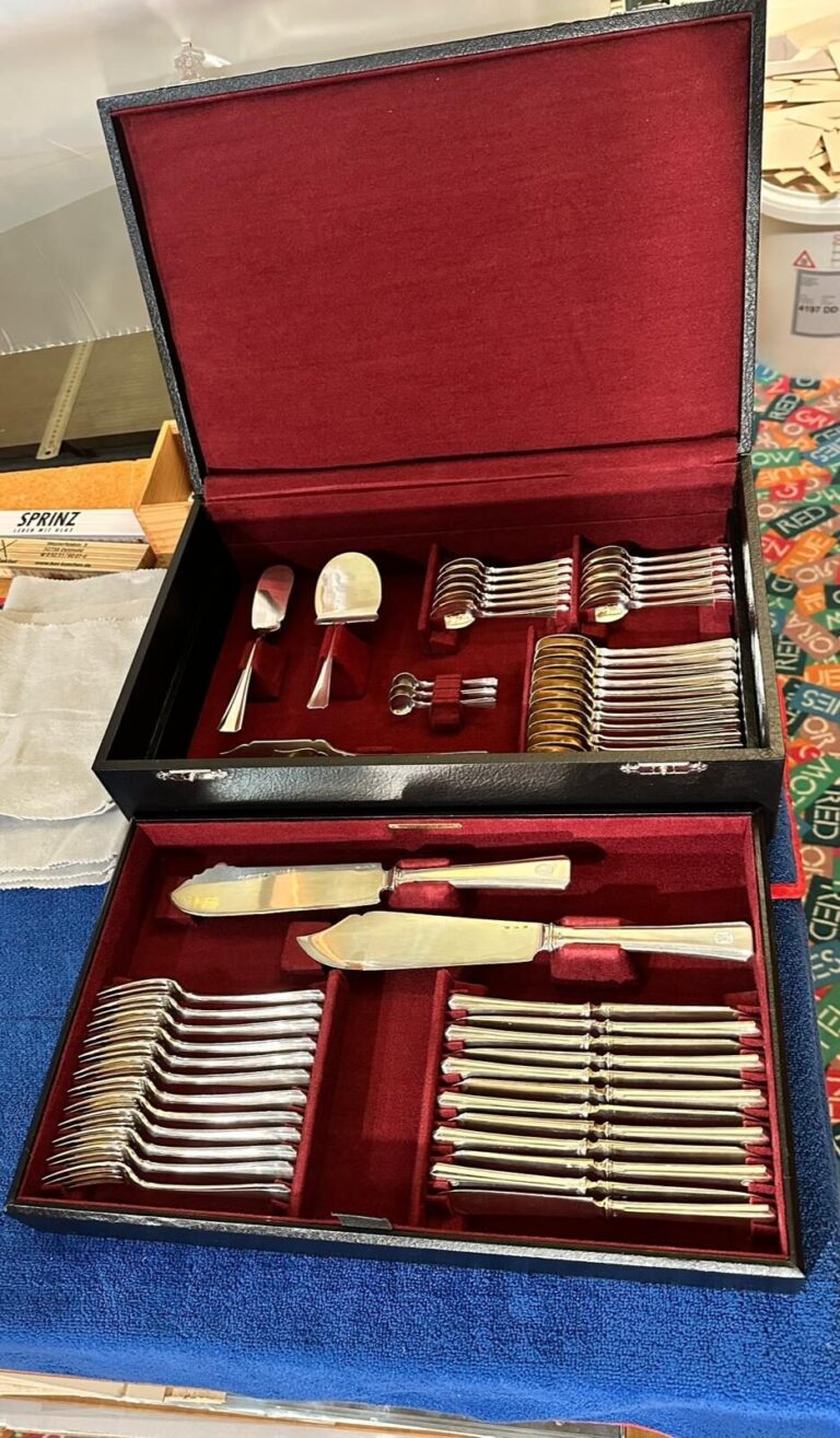 Besteckkoffer mit Einsatz Besteckkoffer Silberbesteck Besteckkoffer nach Mass